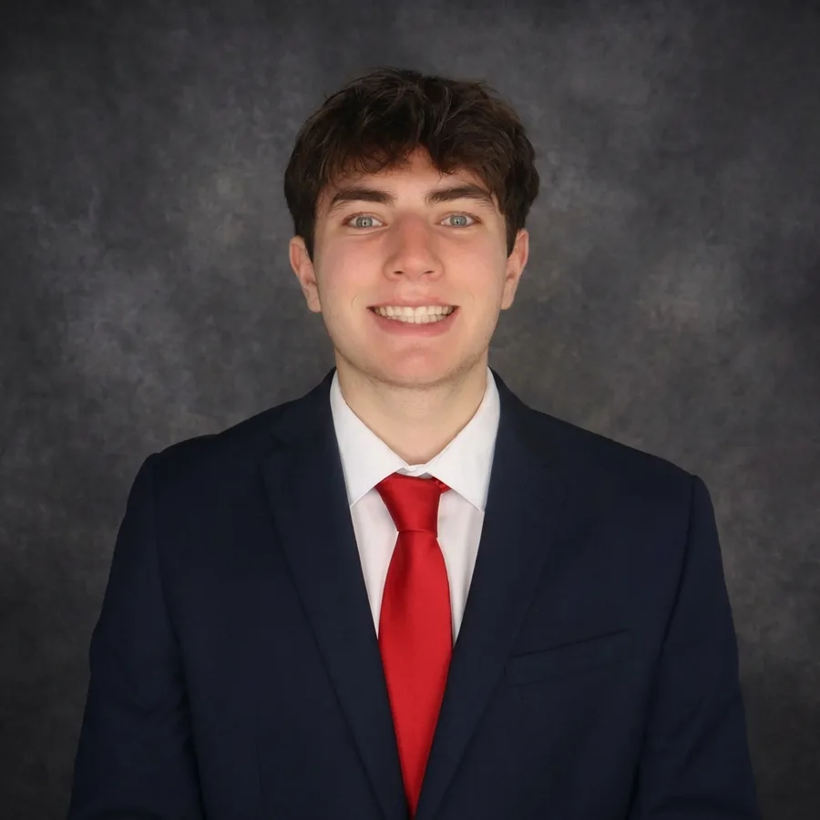 Logan Friedman headshot