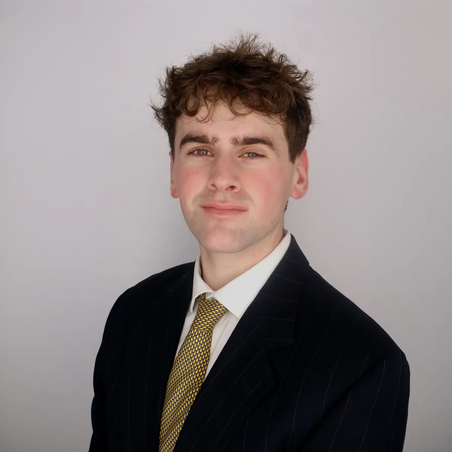 Riley Collins headshot
